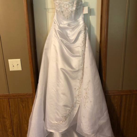 David's Bridal Dresses & Skirts - David’s Bridal Wedding Dress